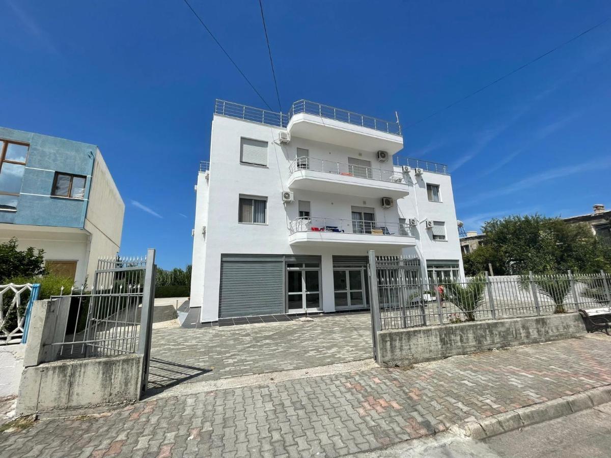 Orikum Apartments מראה חיצוני תמונה