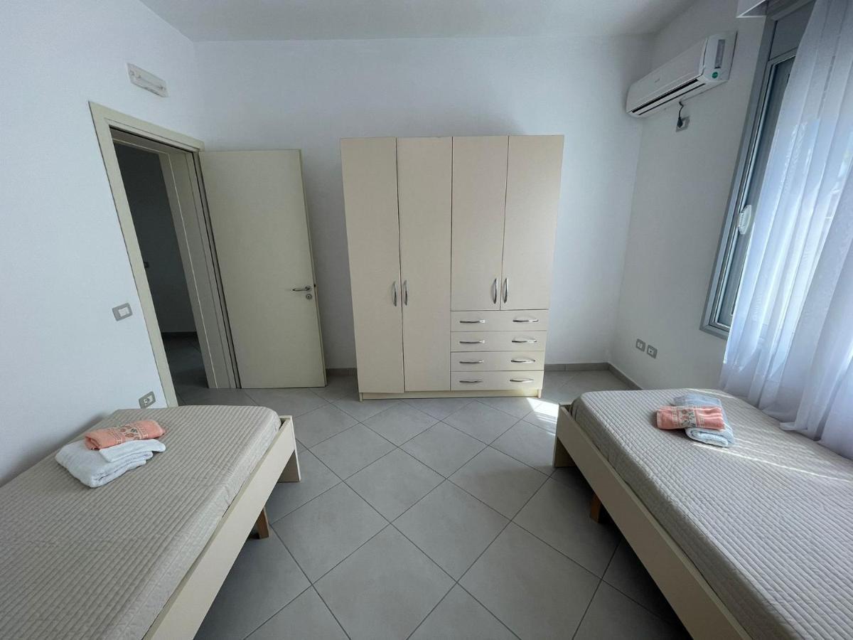 Orikum Apartments מראה חיצוני תמונה